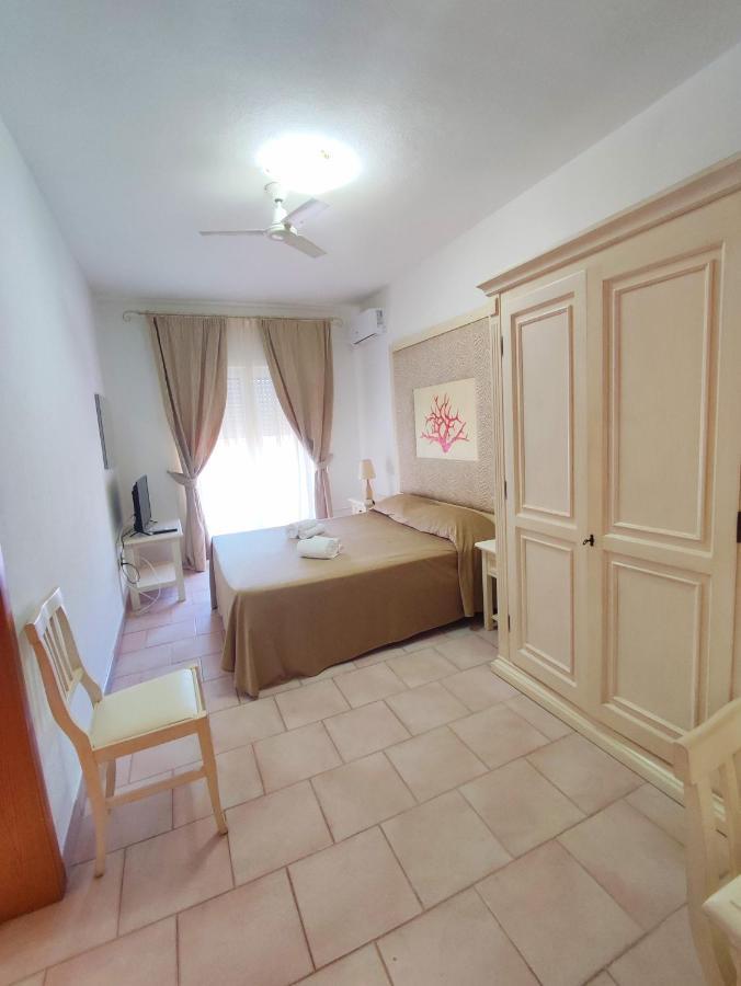 A.I.R. Hotel Gabbiano Isola Rossa Eksteriør billede