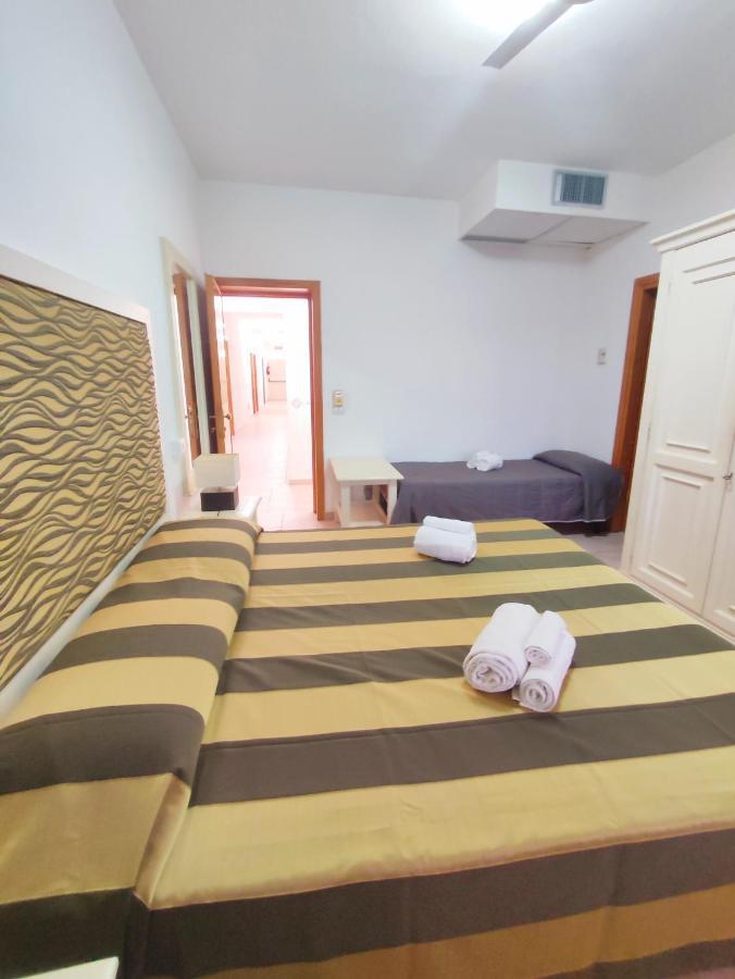 A.I.R. Hotel Gabbiano Isola Rossa Eksteriør billede