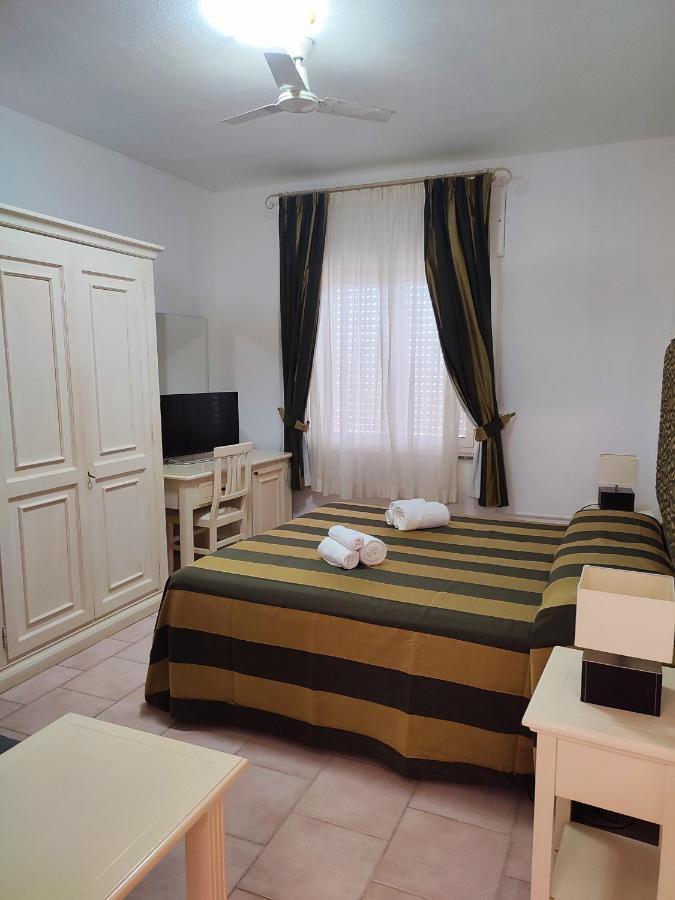 A.I.R. Hotel Gabbiano Isola Rossa Eksteriør billede